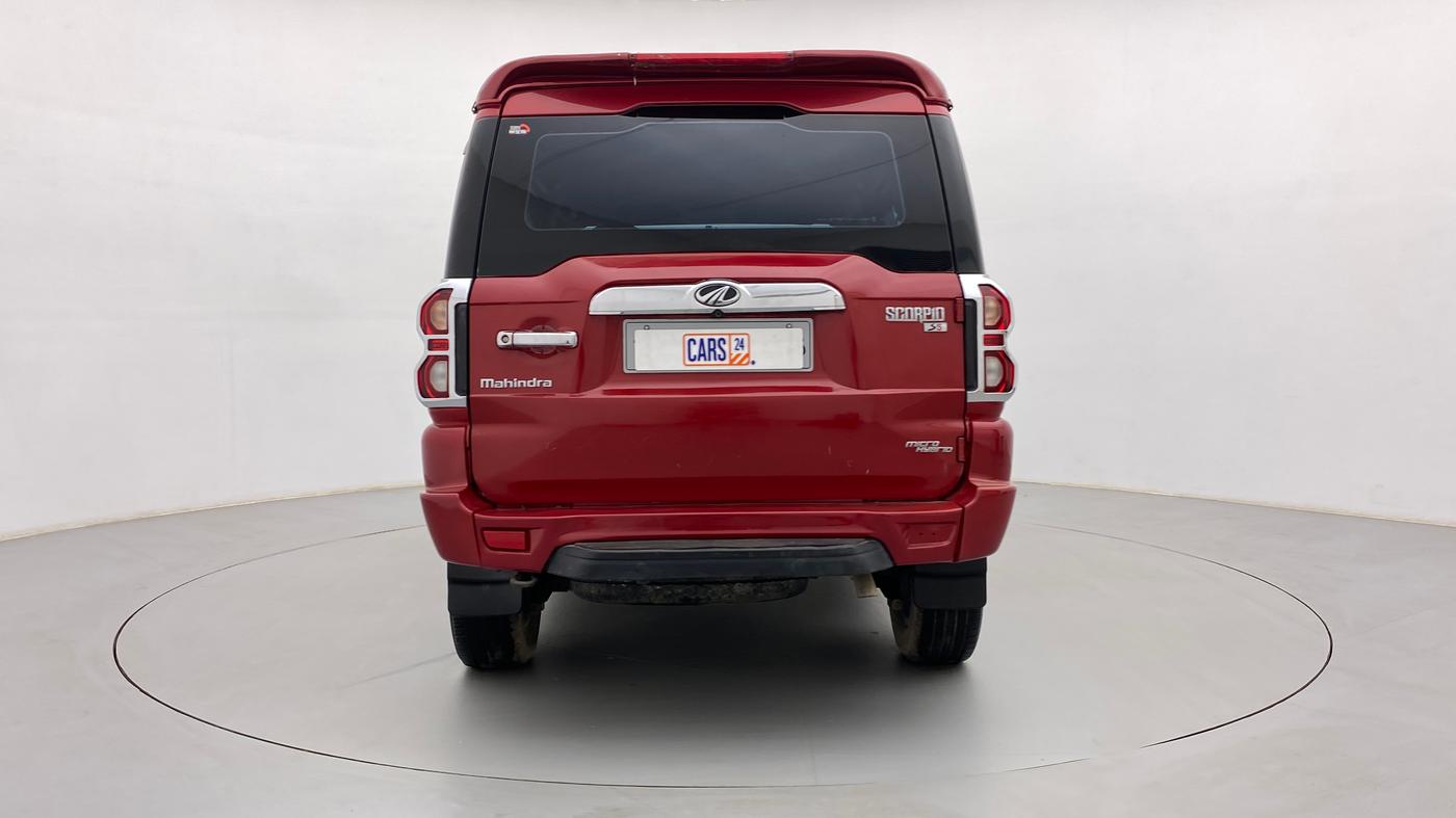 2018 Mahindra Scorpio S5, CNG, Manual, 86,360 km, Back/Rear