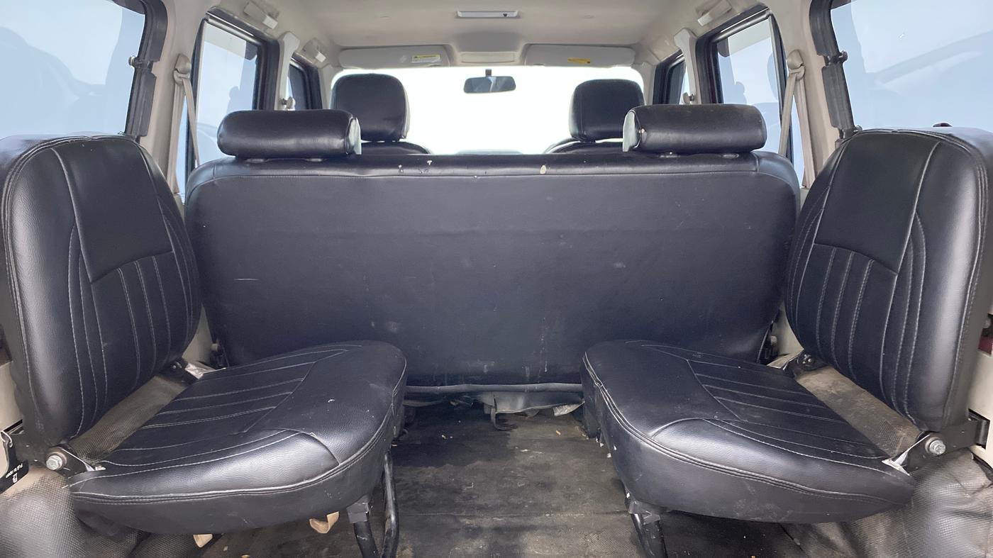 2018 Mahindra Scorpio S5, CNG, Manual, 86,360 km, Third Seat Row ( optional )