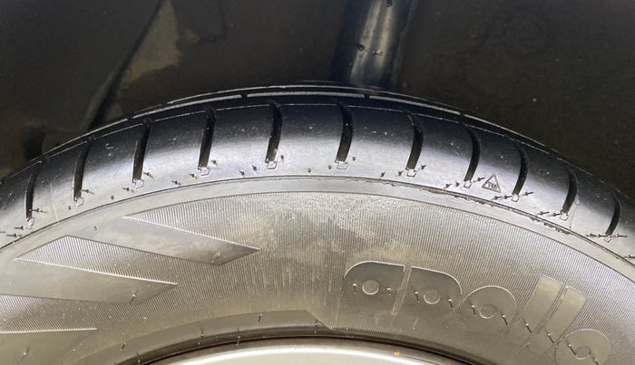 2015 Hyundai Xcent S 1.2, Petrol, Manual, 96,897 km, Right Rear Tyre Tread