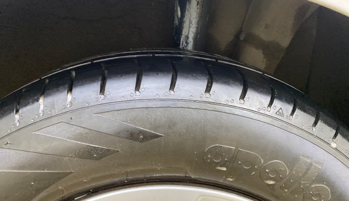 2015 Hyundai Xcent S 1.2, Petrol, Manual, 96,897 km, Left Rear Tyre Tread