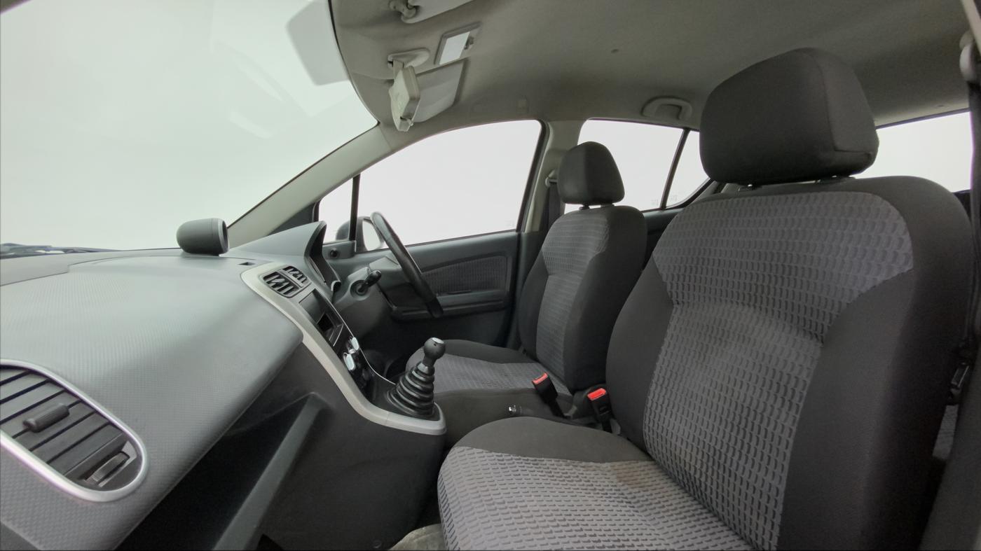 2012 Maruti Ritz VXI, Petrol, Manual, 54,241 km, Right Side Front Door Cabin