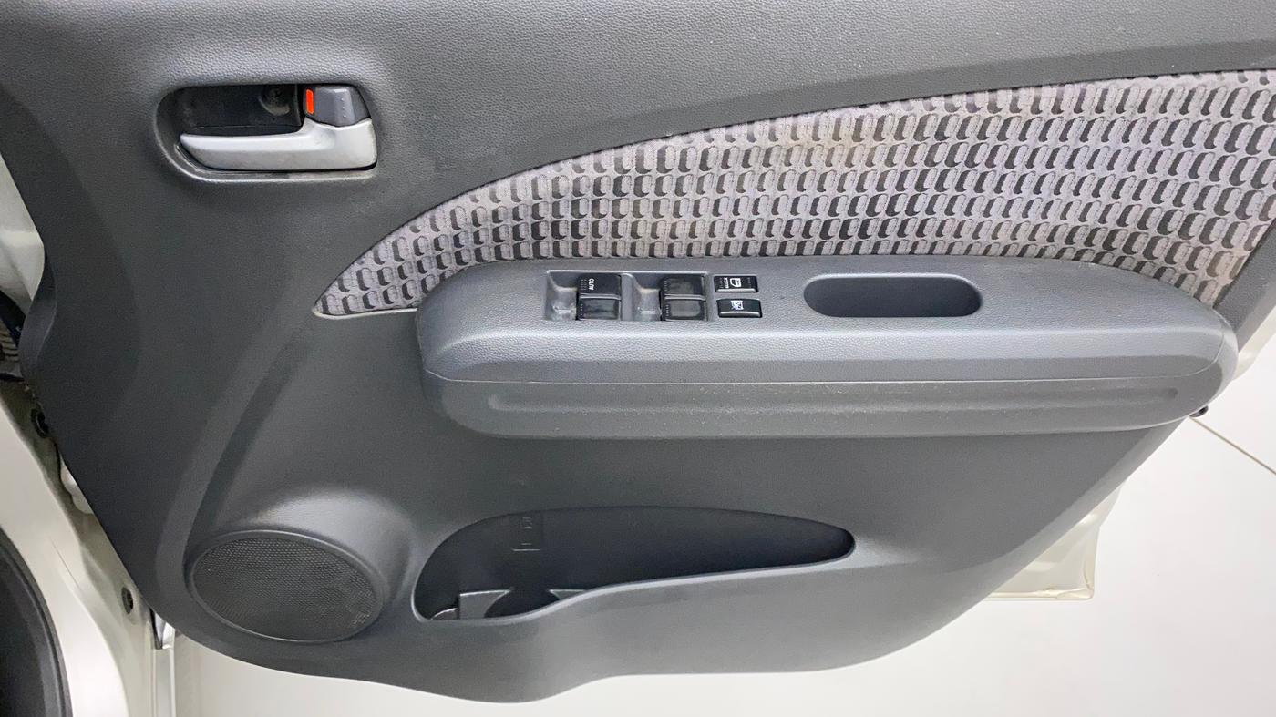 2012 Maruti Ritz VXI, Petrol, Manual, 54,241 km, Driver Side Door Panels Control