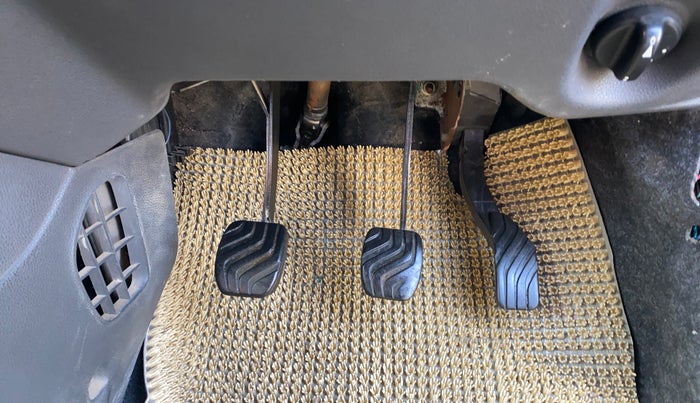 2016 Renault Kwid RXL, Petrol, Manual, 37,435 km, Pedals