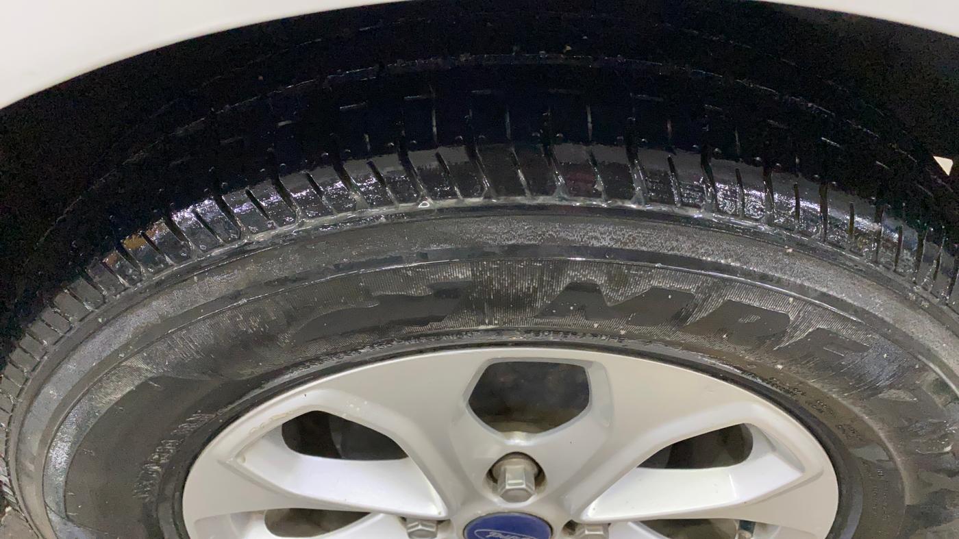 2017 Ford Figo Aspire TITANIUM 1.2 PETROL, Petrol, Manual, 52,248 km, Left Rear Tyre Tread