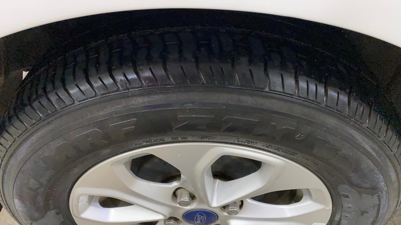 2017 Ford Figo Aspire TITANIUM 1.2 PETROL, Petrol, Manual, 52,248 km, Right Rear Tyre Tread