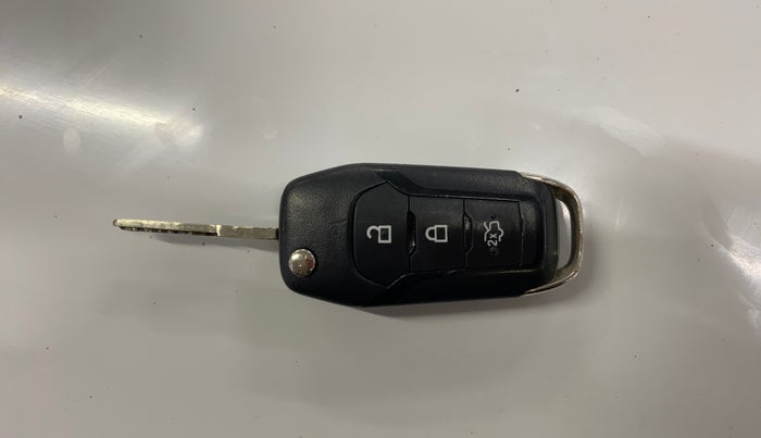 2017 Ford Figo Aspire TITANIUM 1.2 PETROL, Petrol, Manual, 52,248 km, Key Close Up