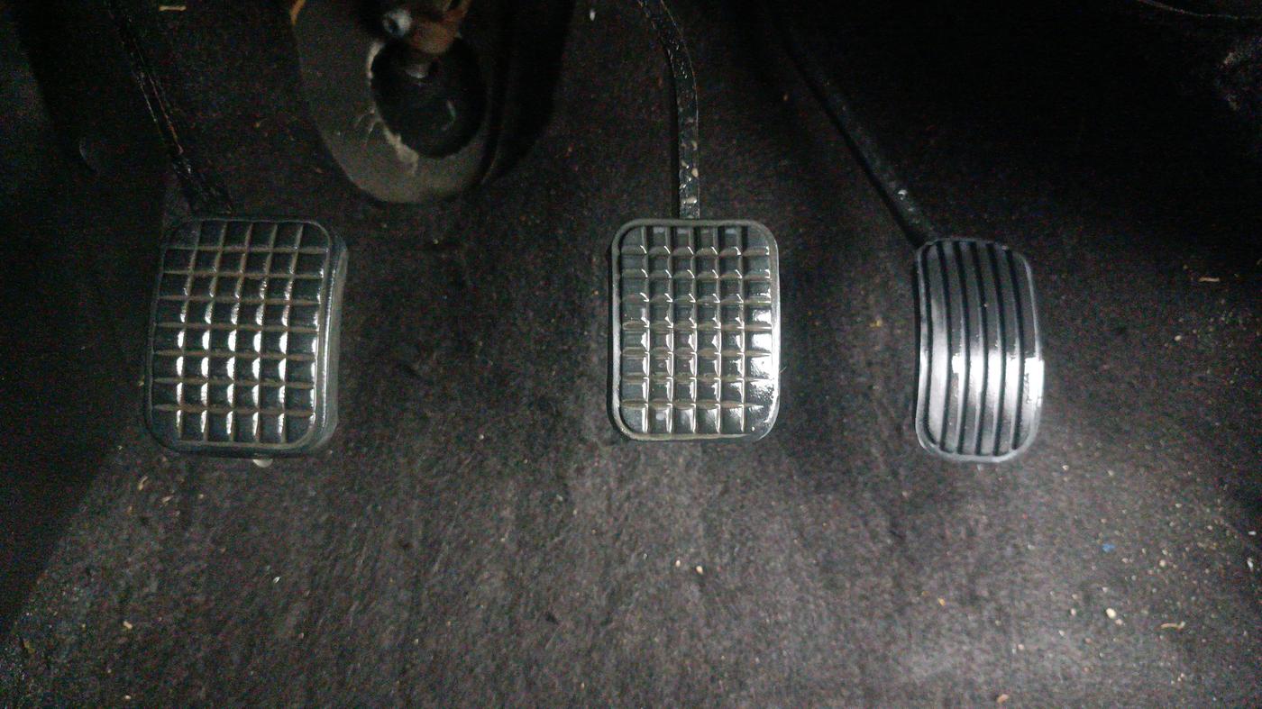 2015 Tata Bolt XT REVOTRON, Petrol, Manual, 82,209 km, Pedals