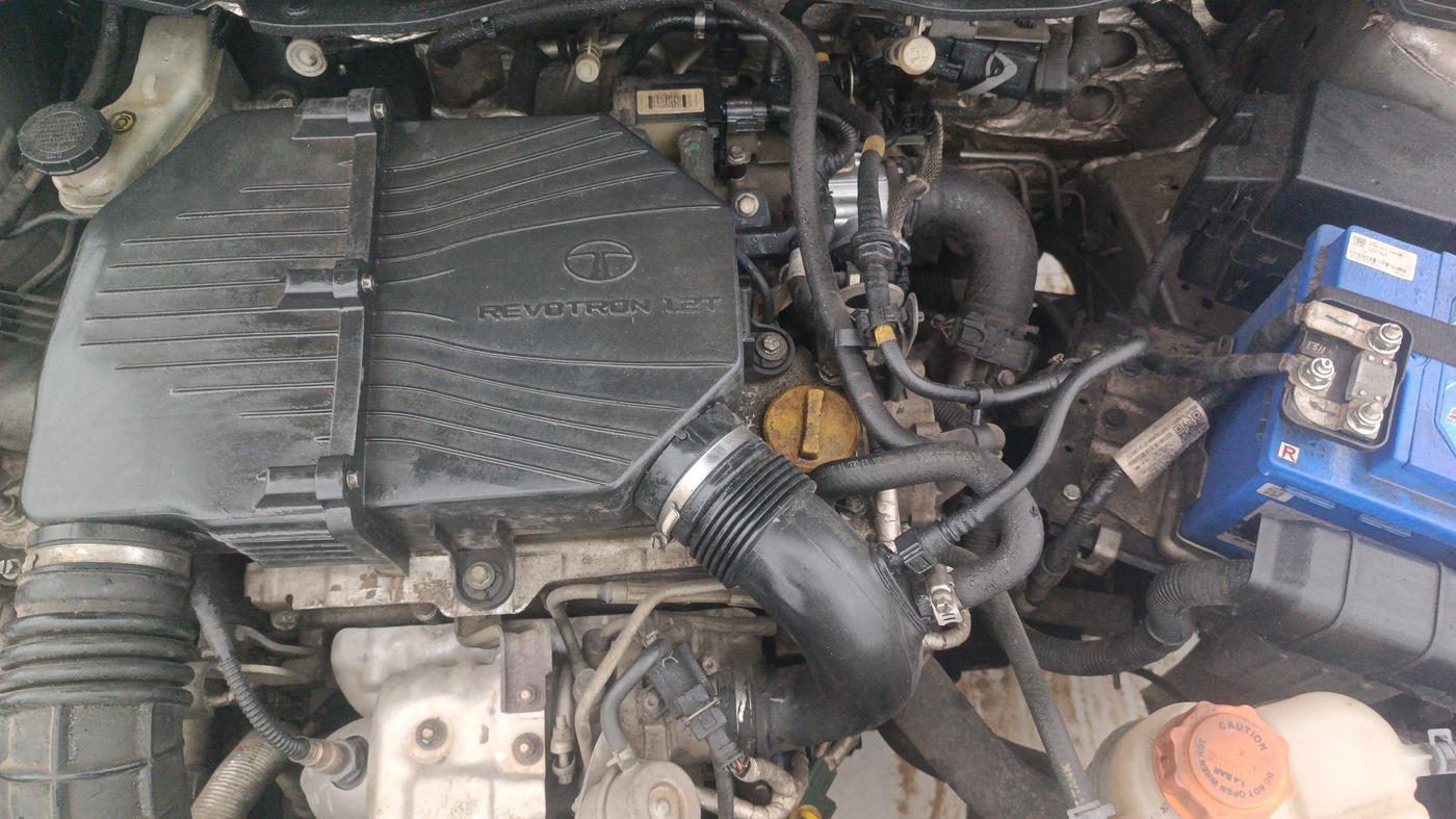 2015 Tata Bolt XT REVOTRON, Petrol, Manual, 82,209 km, Engine View