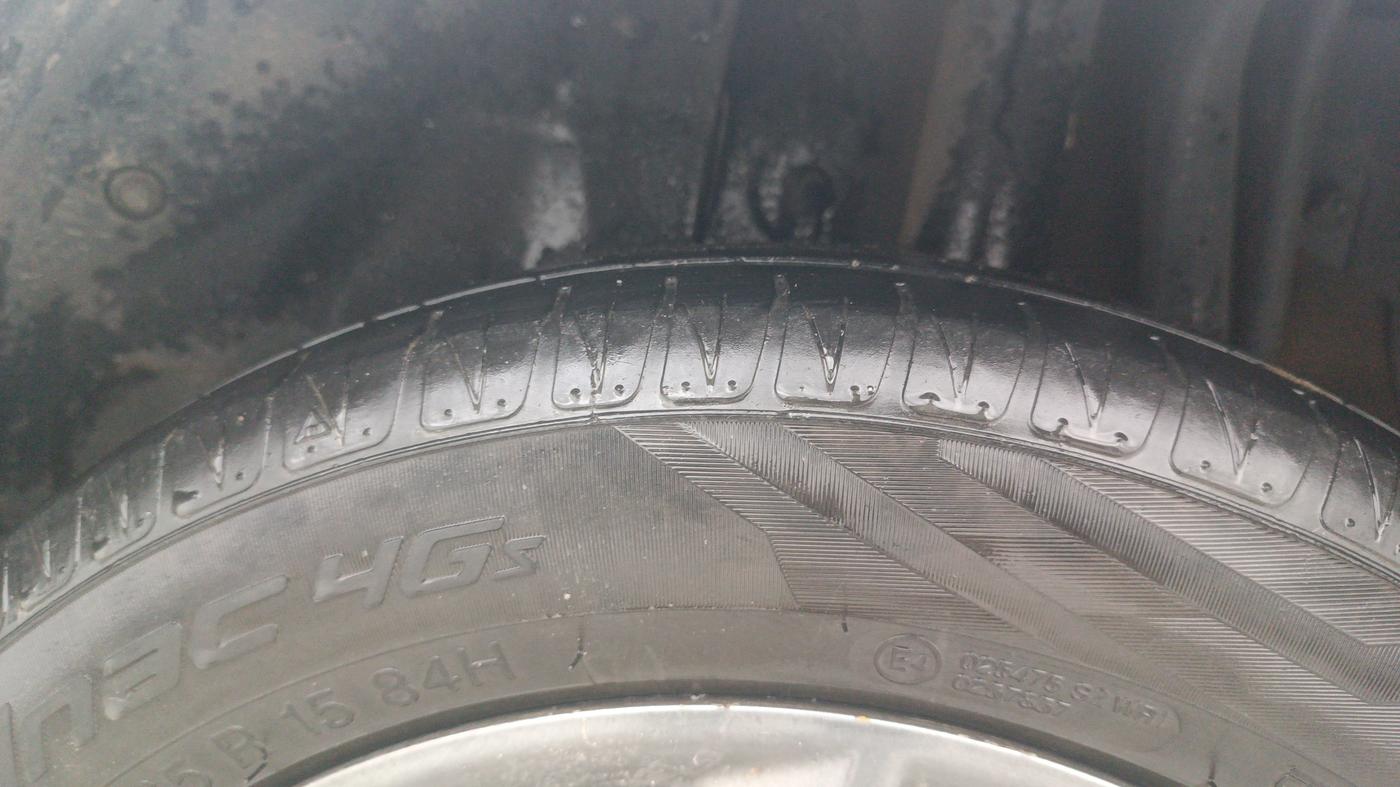 2015 Tata Bolt XT REVOTRON, Petrol, Manual, 82,209 km, Left Rear Tyre Tread