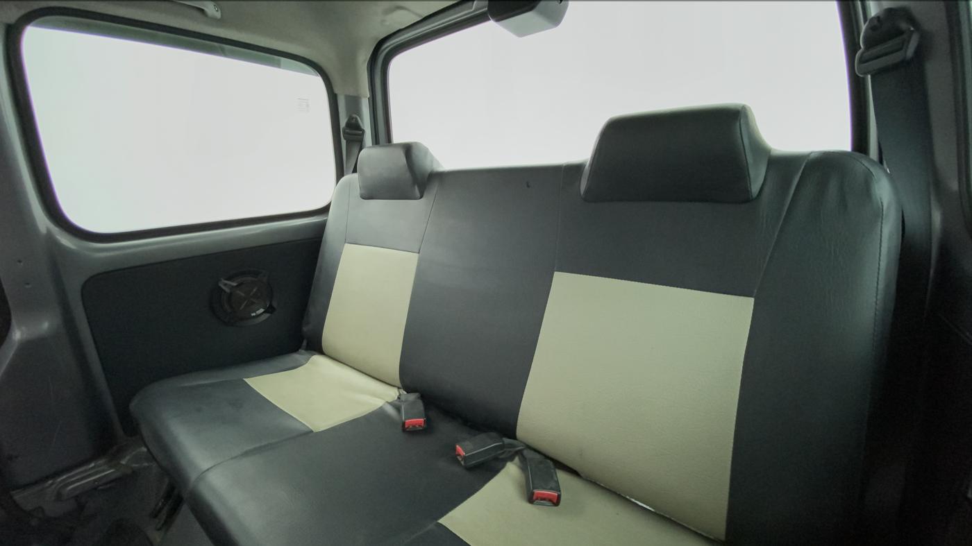 2018 Maruti Eeco 7 STR, Petrol, Manual, 40,289 km, Right Side Rear Door Cabin