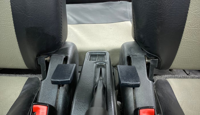 2018 Maruti Eeco 7 STR, Petrol, Manual, 40,289 km, Driver Side Adjustment Panel