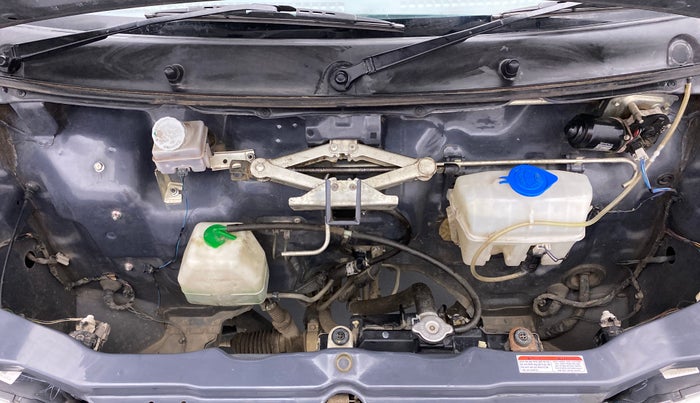 2018 Maruti Eeco 7 STR, Petrol, Manual, 40,289 km, Open Bonet