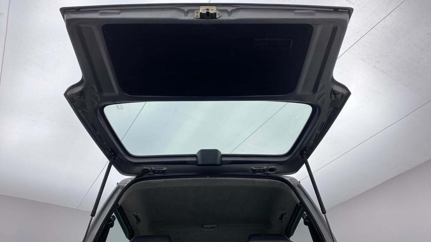 2018 Maruti Eeco 7 STR, Petrol, Manual, 40,289 km, Boot Door Open