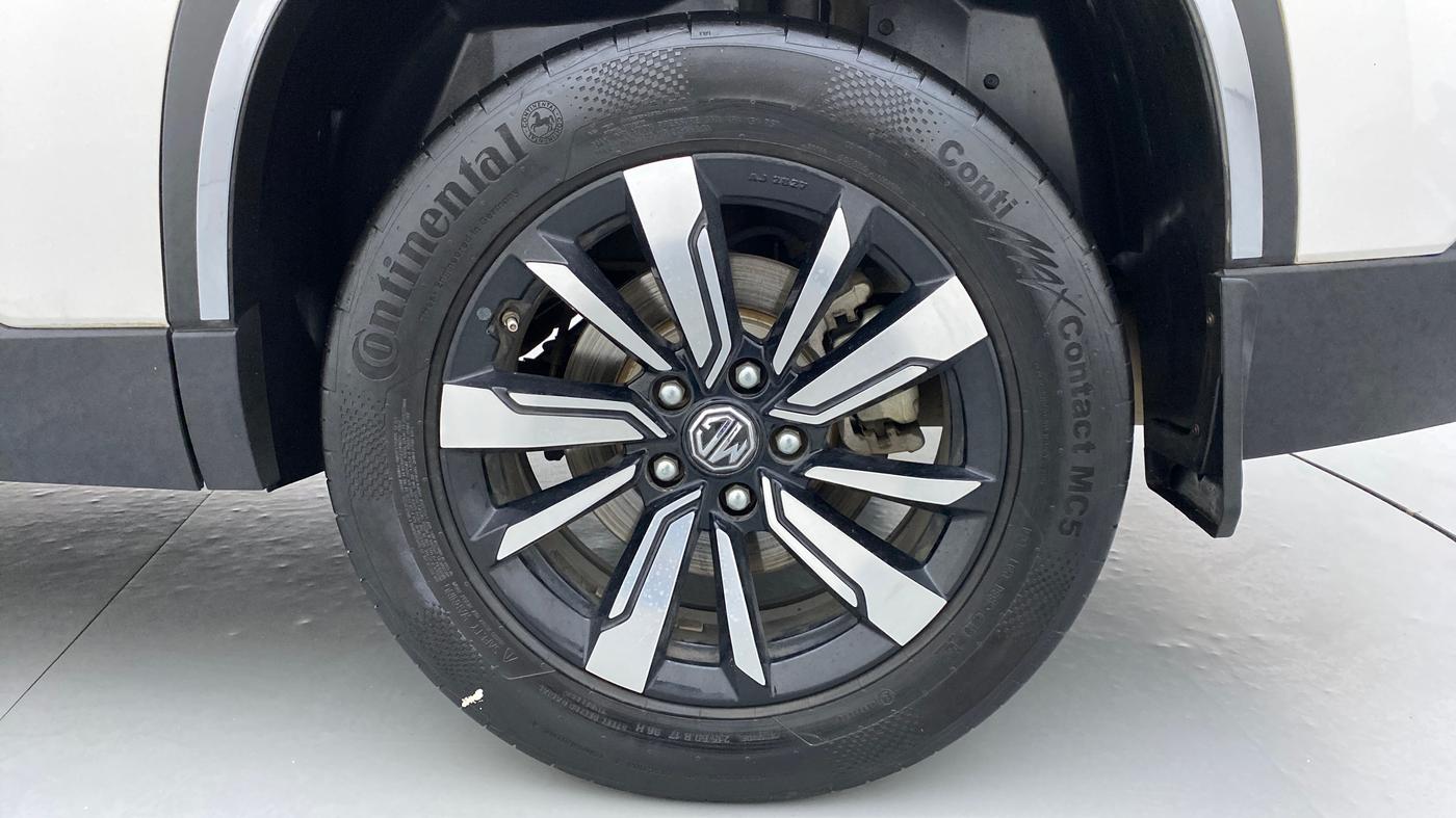 2020 MG HECTOR SHARP DCT PETROL, Petrol, Automatic, 29,101 km, Left Rear Wheel