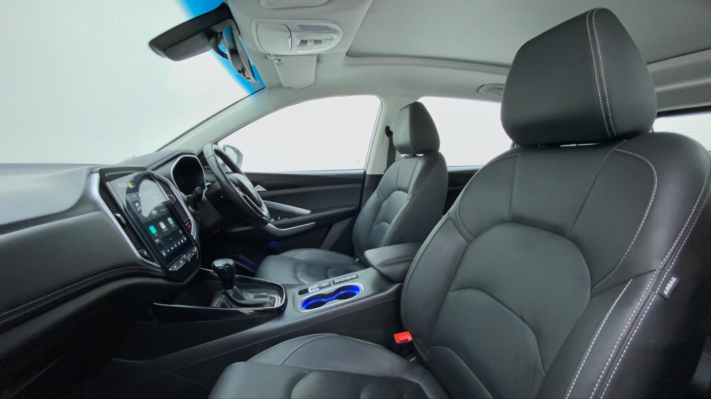2020 MG HECTOR SHARP DCT PETROL, Petrol, Automatic, 29,101 km, Right Side Front Door Cabin
