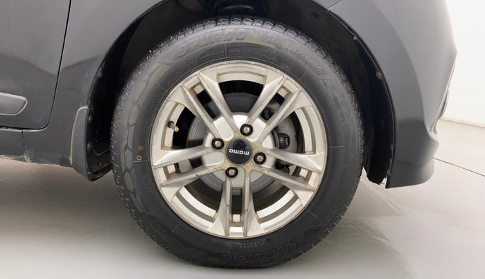 2014 Hyundai Grand i10 SPORTZ AT 1.2 KAPPA VTVT, Petrol, Automatic, 86,050 km, Right Front Wheel