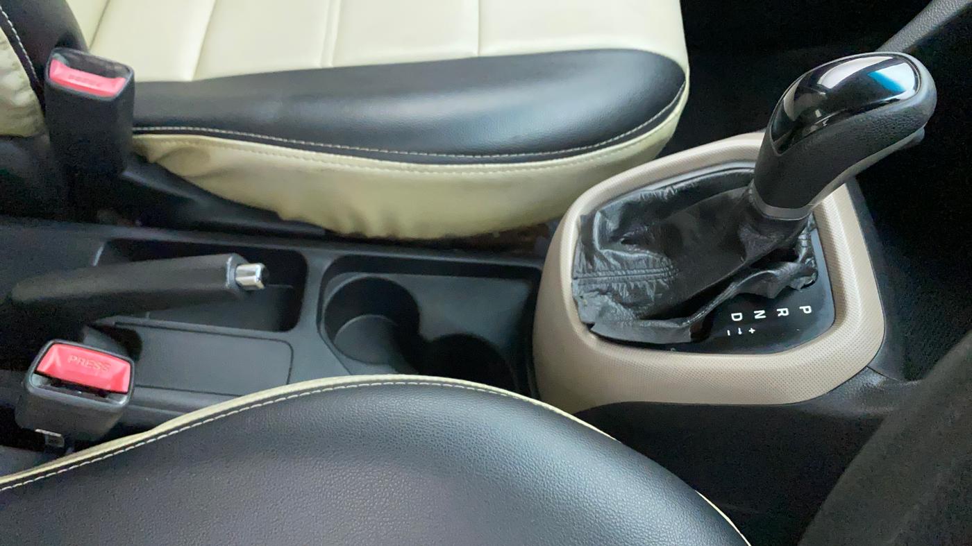 2014 Hyundai Grand i10 SPORTZ AT 1.2 KAPPA VTVT, Petrol, Automatic, 86,050 km, Gear Lever