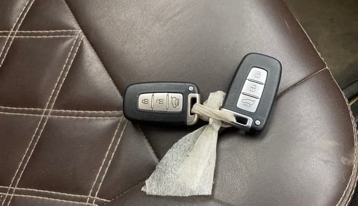 2014 Hyundai i20 ASTA 1.4 CRDI, Diesel, Manual, 1,42,812 km, Key Close Up