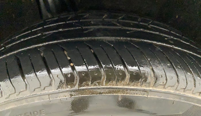 2019 Maruti Baleno DELTA PETROL 1.2, Petrol, Manual, 89,185 km, Right Rear Tyre Tread