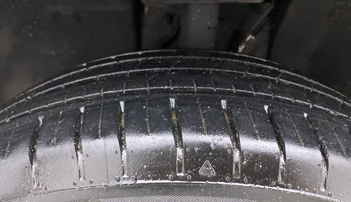 2022 Tata PUNCH CREATIVE 1.2 AMT KAZIRANGA EDITION , Petrol, Automatic, 10,340 km, Left Front Tyre Tread