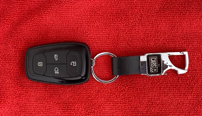 2022 Tata PUNCH CREATIVE 1.2 AMT KAZIRANGA EDITION , Petrol, Automatic, 10,340 km, Key Close Up