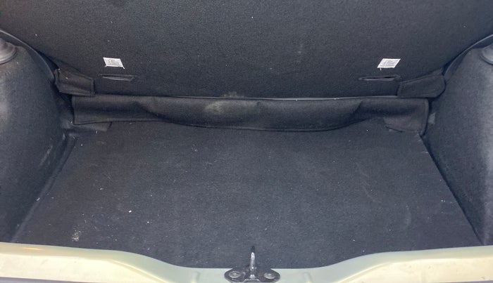 2022 Tata PUNCH CREATIVE 1.2 AMT KAZIRANGA EDITION , Petrol, Automatic, 10,340 km, Boot Inside