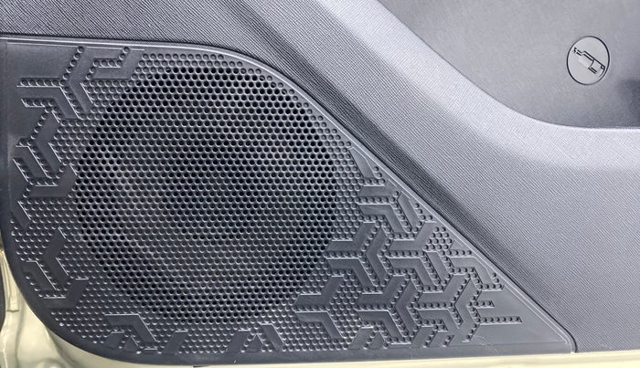 2022 Tata PUNCH CREATIVE 1.2 AMT KAZIRANGA EDITION , Petrol, Automatic, 10,340 km, Speaker