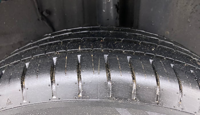 2022 Tata PUNCH CREATIVE 1.2 AMT KAZIRANGA EDITION , Petrol, Automatic, 10,340 km, Left Rear Tyre Tread