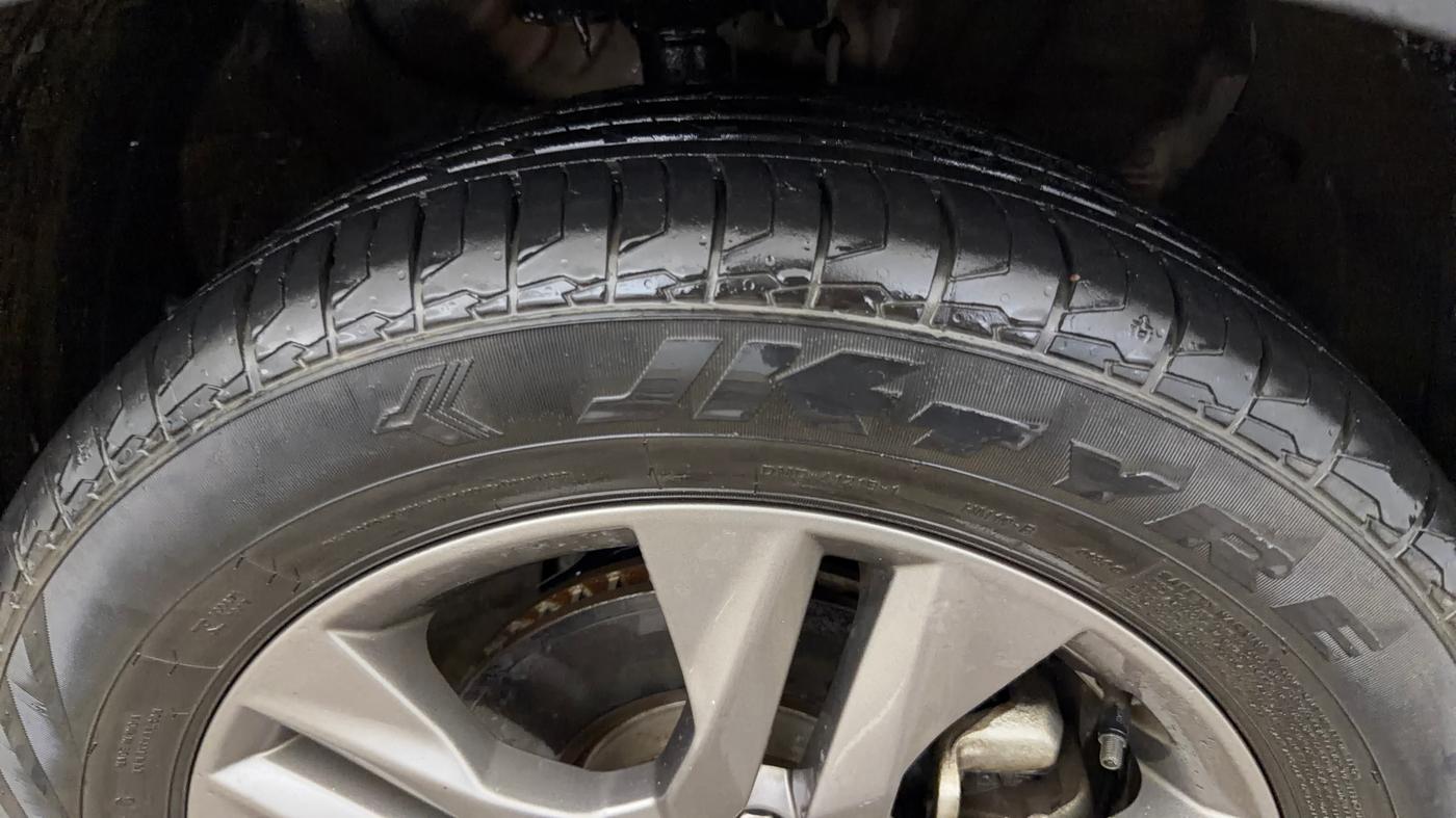 2022 KIA SELTOS HTX IVT 1.5 PETROL, Petrol, Automatic, 33,516 km, Right Front Tyre Tread