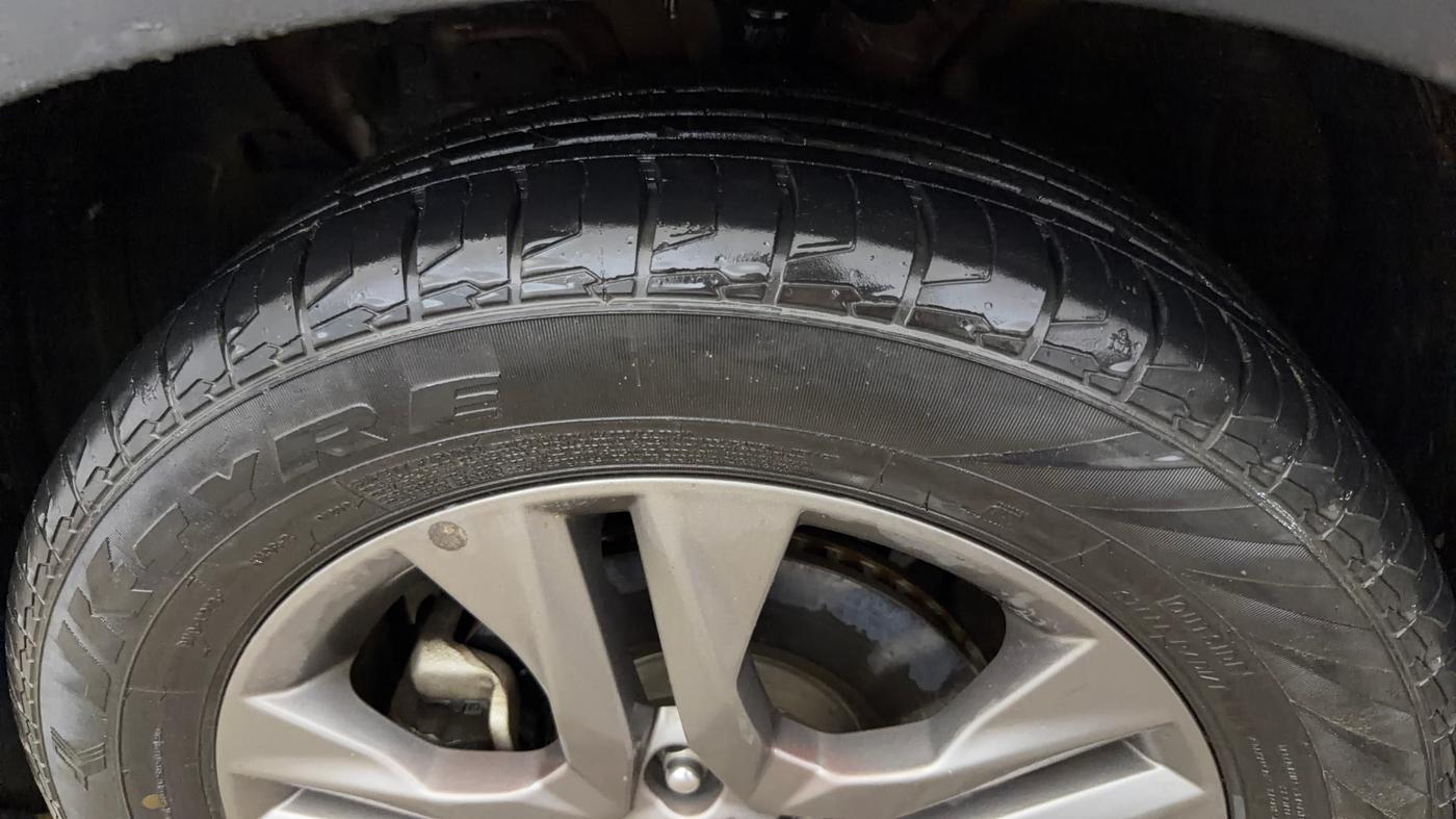 2022 KIA SELTOS HTX IVT 1.5 PETROL, Petrol, Automatic, 33,516 km, Left Front Tyre Tread