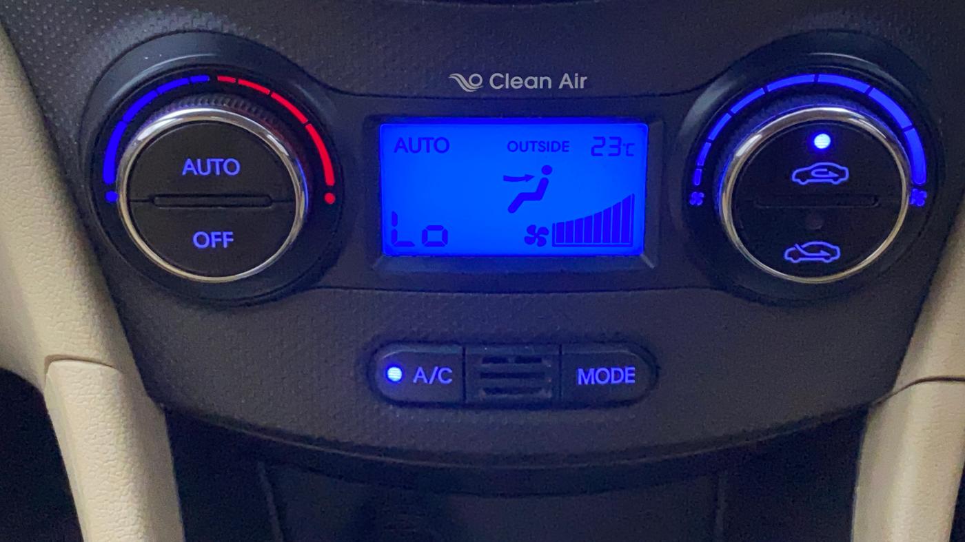 2012 Hyundai Verna FLUIDIC 1.6 CRDI SX, Diesel, Manual, 1,06,243 km, Automatic Climate Control