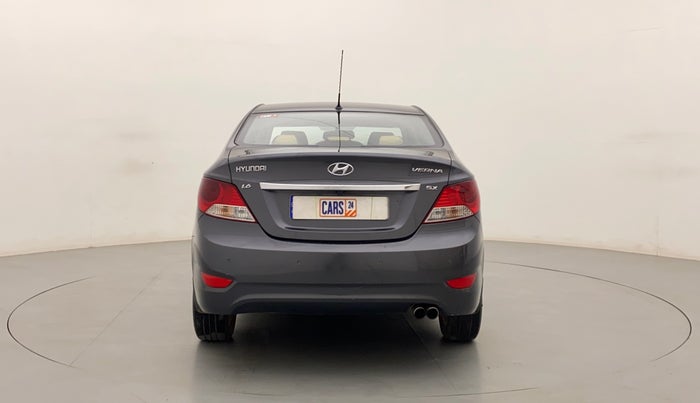 2012 Hyundai Verna FLUIDIC 1.6 CRDI SX, Diesel, Manual, 1,06,243 km, Back/Rear