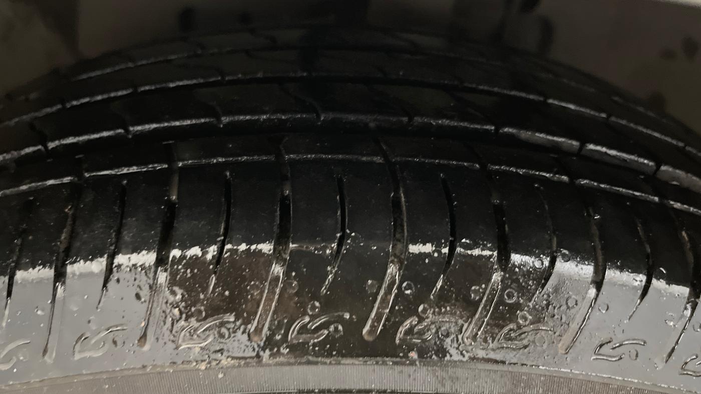 2019 Ford Ecosport TITANIUM 1.5L PETROL, Petrol, Manual, 72,275 km, Left Front Tyre Tread