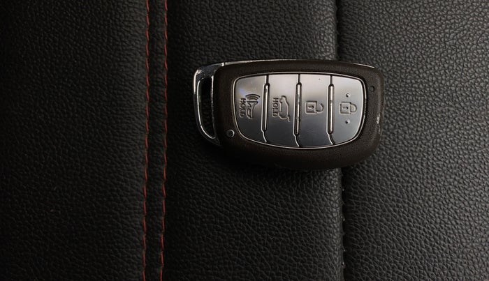 2021 Hyundai NEW I20 ASTA 1.2 MT, Petrol, Manual, 47,875 km, Key Close Up