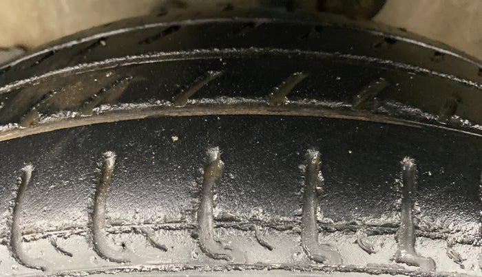 2012 Maruti A Star VXI ABS AT, Petrol, Automatic, 25,337 km, Left Front Tyre Tread