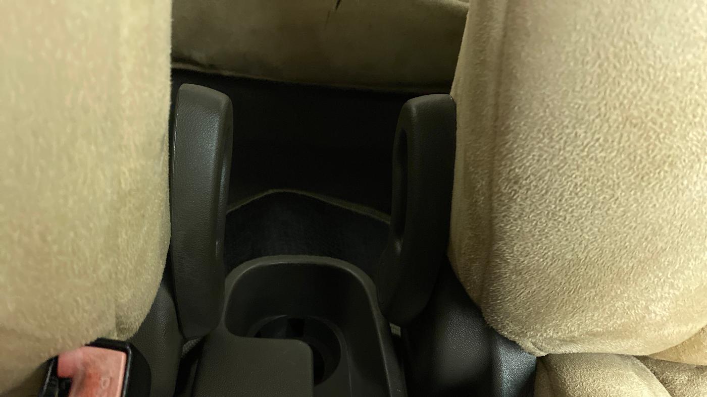 2011 Hyundai i10 MAGNA 1.2 KAPPA2, Petrol, Manual, 36,483 km, Driver Side Adjustment Panel