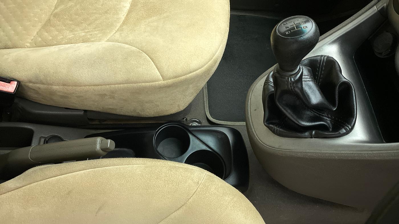 2011 Hyundai i10 MAGNA 1.2 KAPPA2, Petrol, Manual, 36,483 km, Gear Lever