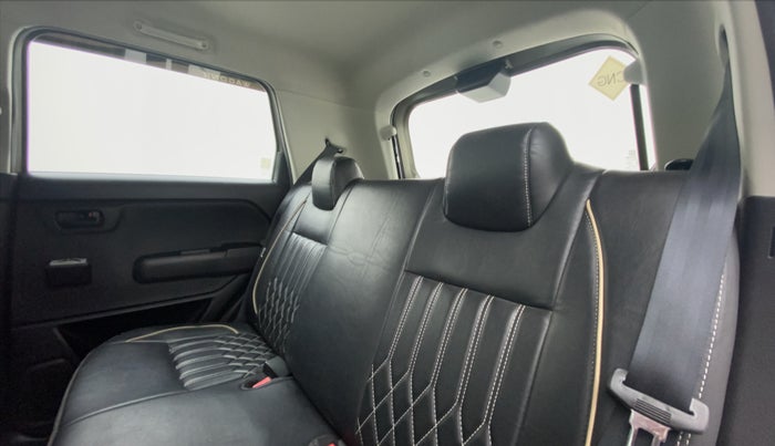 2021 Maruti New Wagon-R 1.0 Lxi (o) cng, CNG, Manual, 20,677 km, Right Side Rear Door Cabin