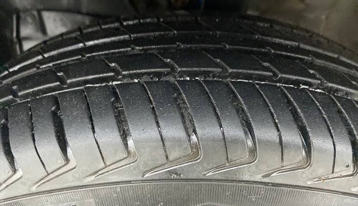 2021 Maruti New Wagon-R 1.0 Lxi (o) cng, CNG, Manual, 20,677 km, Left Front Tyre Tread