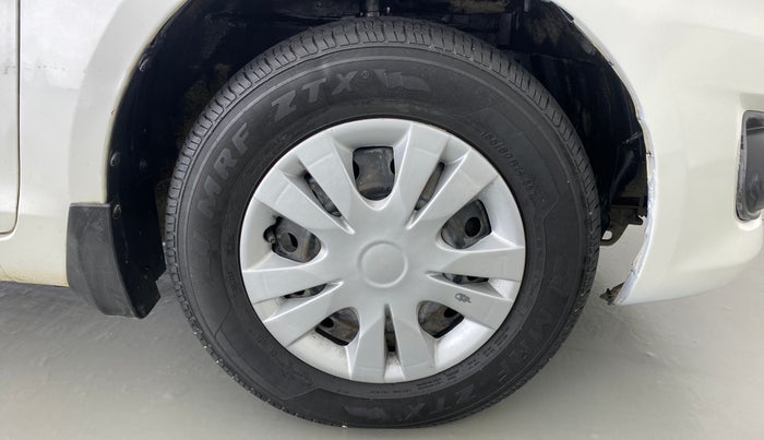 2013 Maruti Swift Dzire VXI, Petrol, Manual, 67,902 km, Right Front Wheel