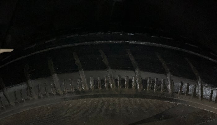 2014 Hyundai Grand i10 SPORTZ 1.2 KAPPA VTVT, Petrol, Manual, 48,162 km, Right Rear Tyre Tread