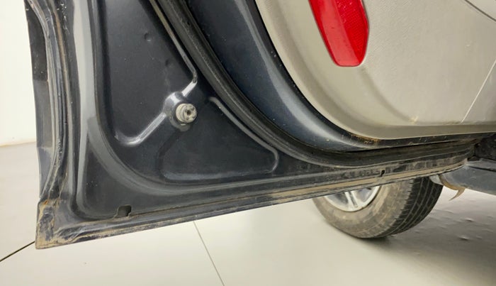 2019 Tata NEXON XM PETROL, Petrol, Manual, 39,278 km, Front passenger door - Slight discoloration
