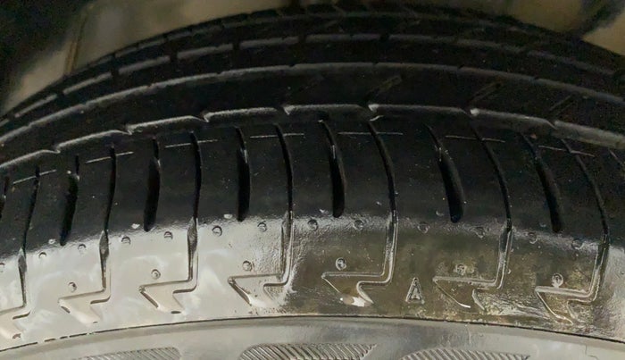 2019 Tata NEXON XM PETROL, Petrol, Manual, 39,278 km, Left Front Tyre Tread