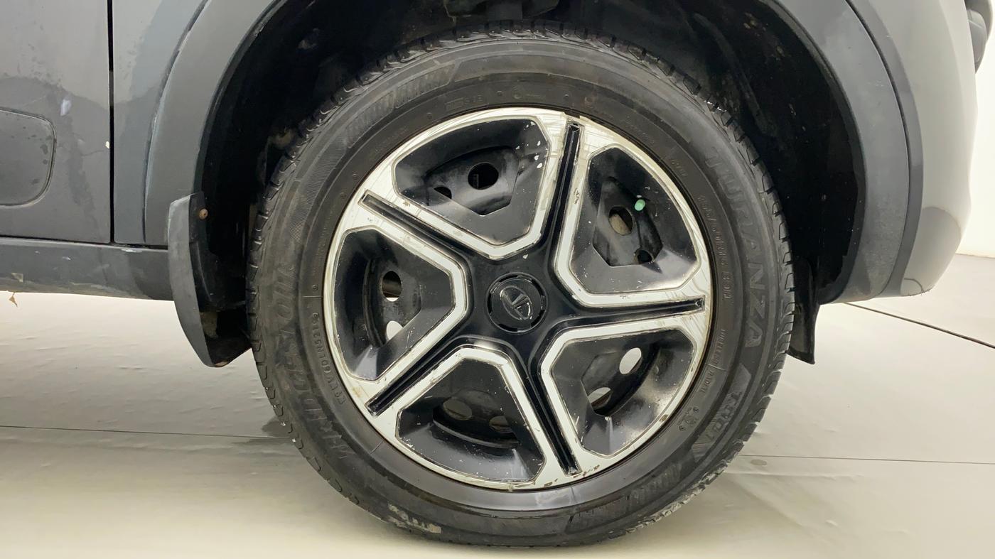 2019 Tata NEXON XM PETROL, Petrol, Manual, 39,278 km, Right Front Wheel