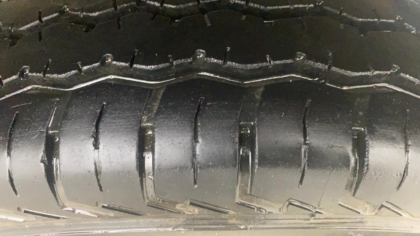 2023 Maruti Eeco 5 STR AC, Petrol, Manual, 6,694 km, Left Rear Tyre Tread