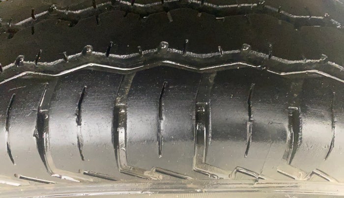 2023 Maruti Eeco 5 STR AC, Petrol, Manual, 6,638 km, Left Rear Tyre Tread