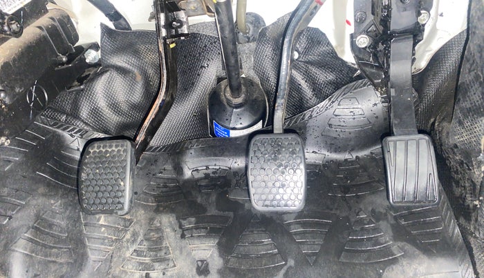 2023 Maruti Eeco 5 STR AC, Petrol, Manual, 6,638 km, Pedals