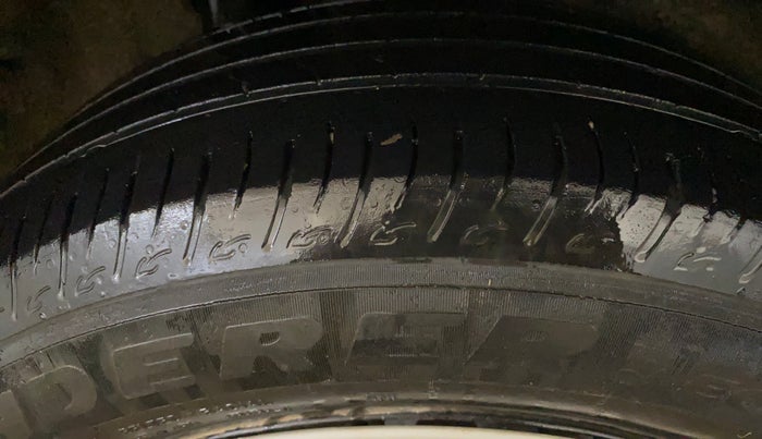 2018 Maruti Vitara Brezza VDI AMT, Diesel, Automatic, 91,205 km, Right Rear Tyre Tread