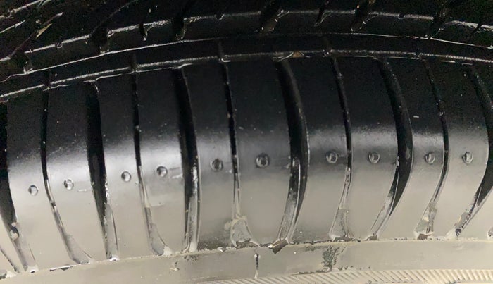2015 Maruti Alto K10 VXI, Petrol, Manual, 35,164 km, Left Rear Tyre Tread