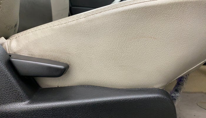 2016 Nissan Terrano XE 85 PS DEISEL, Diesel, Manual, 40,761 km, Driver Side Adjustment Panel